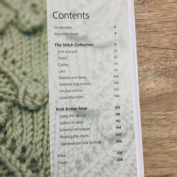 The Essential Stitch Collection - Picture 5 of 8